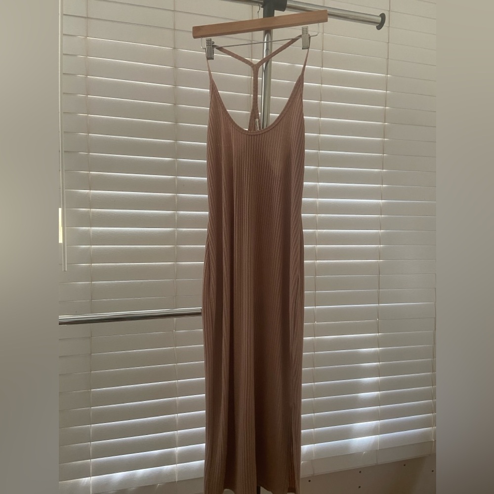 Tan Sleeveless Dress with Y back